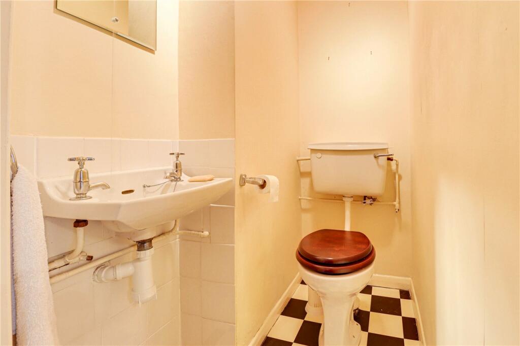 Additional image 4 of Englehurst, Harpenden, Hertfordshire, AL5