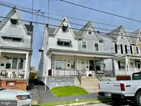 Primary image of 138 S 2nd Street, Frackville, PA 17931
