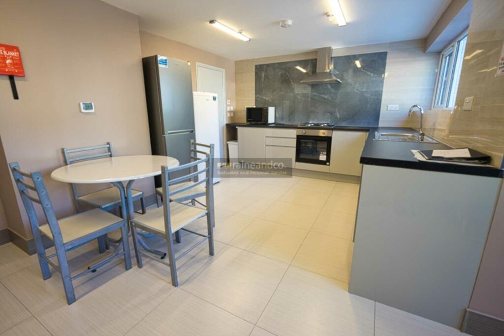 Additional image 21 of Bishops Rise, Hatfield