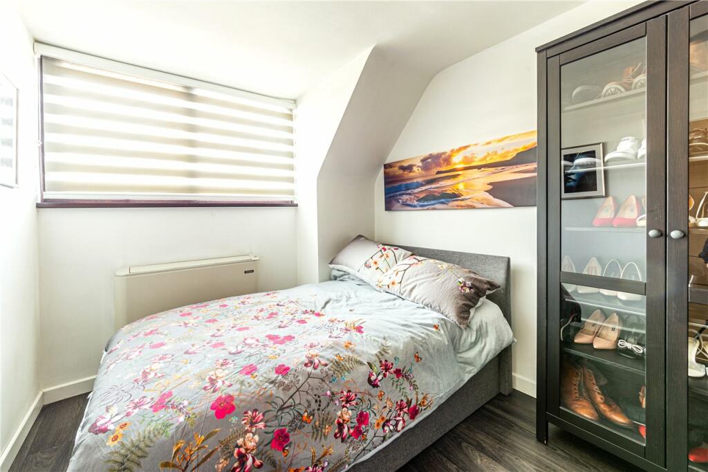 Additional image 10 of Kinsbourne Close, Harpenden, Hertfordshire, AL5