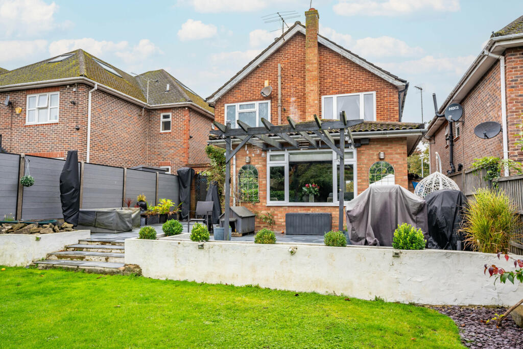 Additional image 21 of Penn Road, Park Street, St. Albans, Hertfordshire, AL2