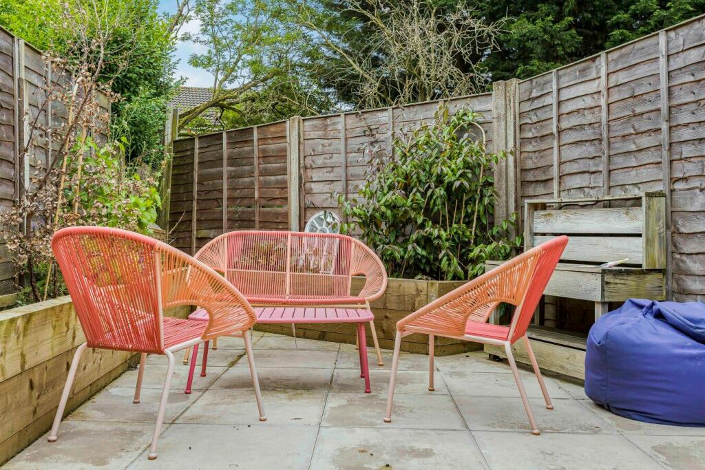 Additional image 30 of Puttocks Drive, Welham Green,  AL9 7LW