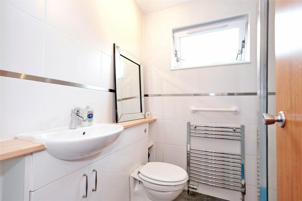 Additional image 10 of Flat A, 49 Kirk Brae, Cults, Aberdeen, AB15