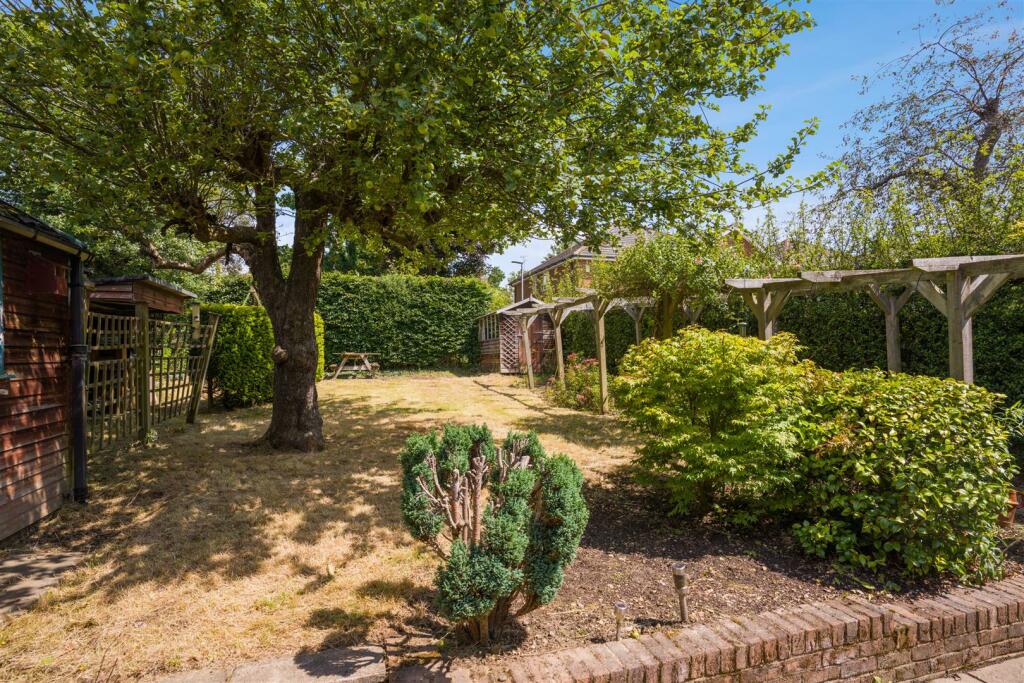 Additional image 2 of Hertford Road, Digswell, Welwyn