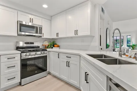 1630 Dimas Court, Azusa, CA 91702