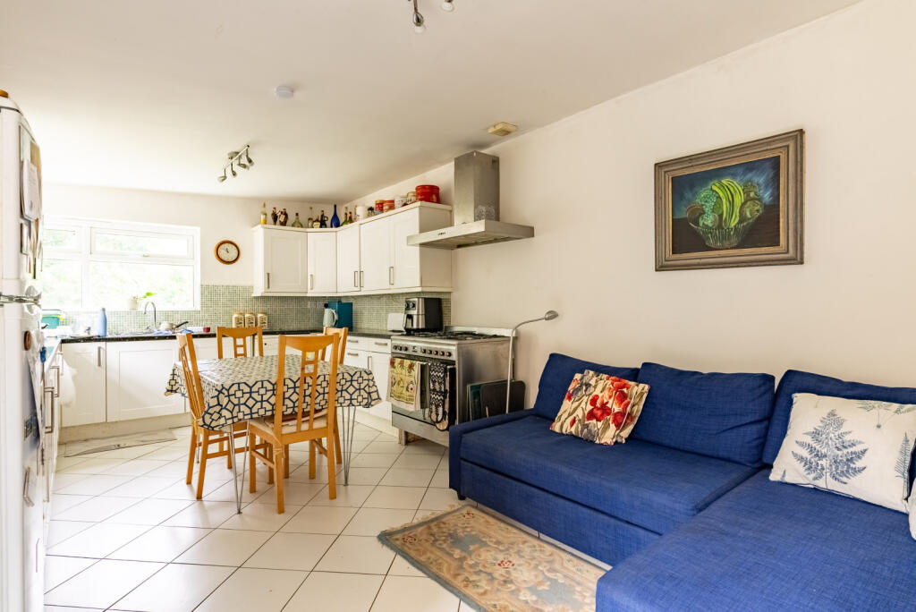 Additional image 4 of Batchwood Gardens, St. Albans, Hertfordshire, AL3