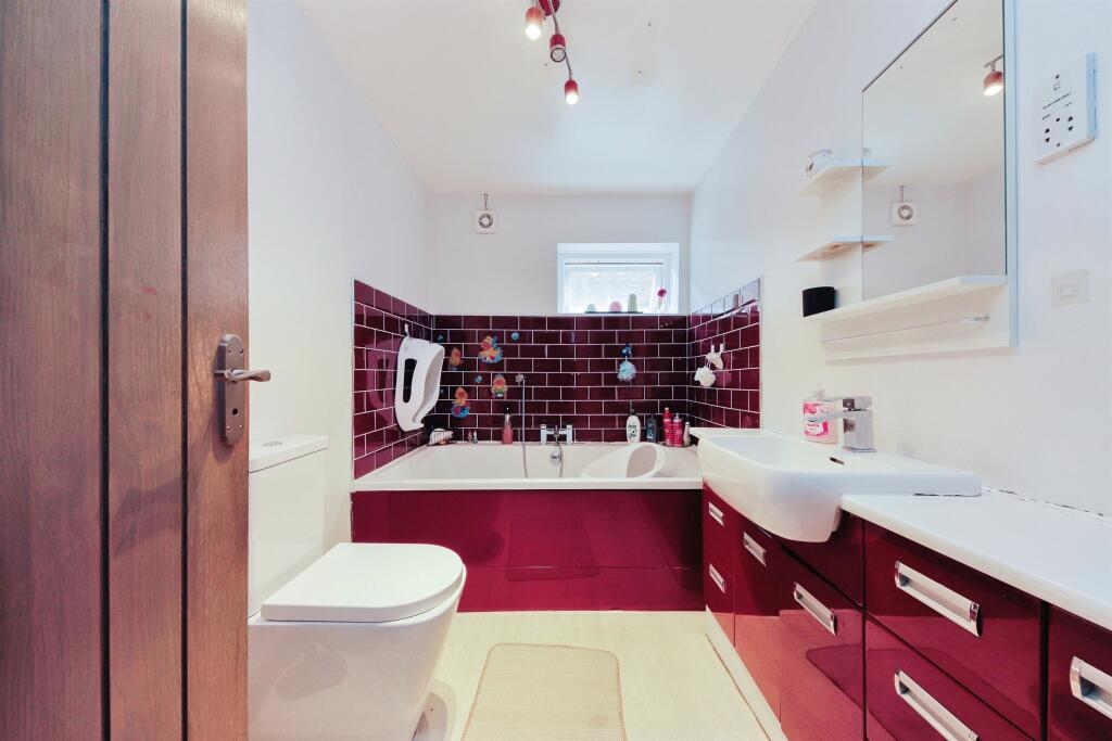 Additional image 13 of Swanshurst Lane, Birmingham