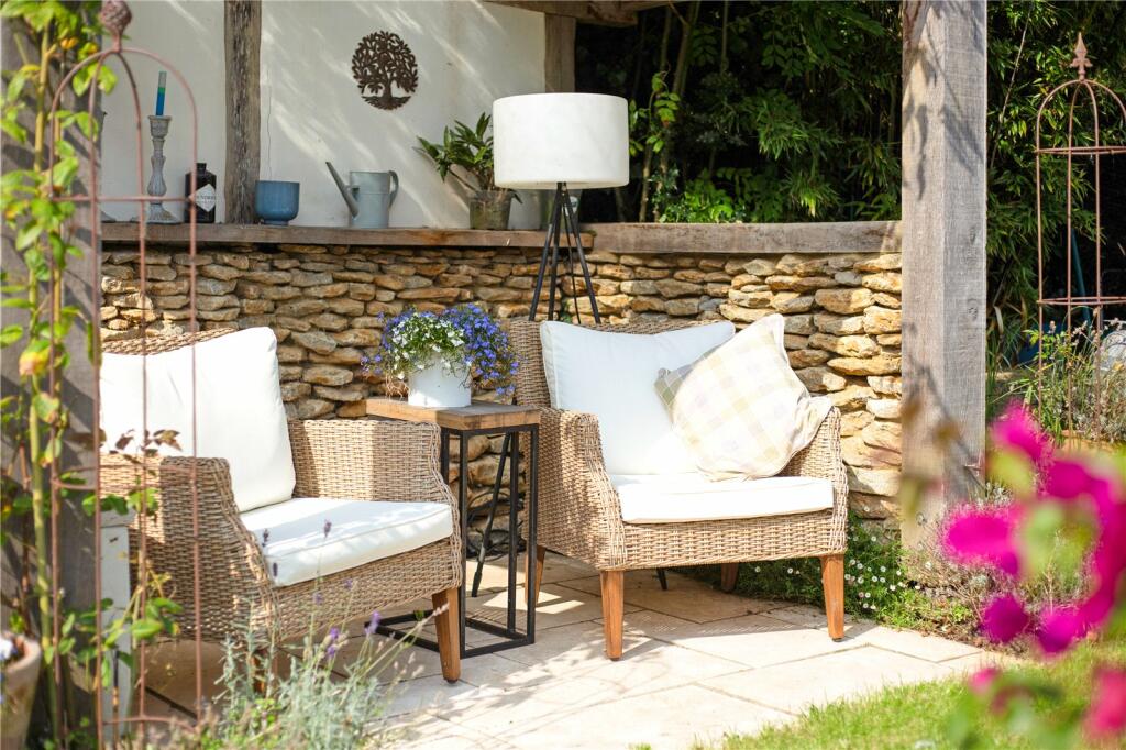 Additional image 14 of Meadow Walk, Harpenden, Hertfordshire, AL5