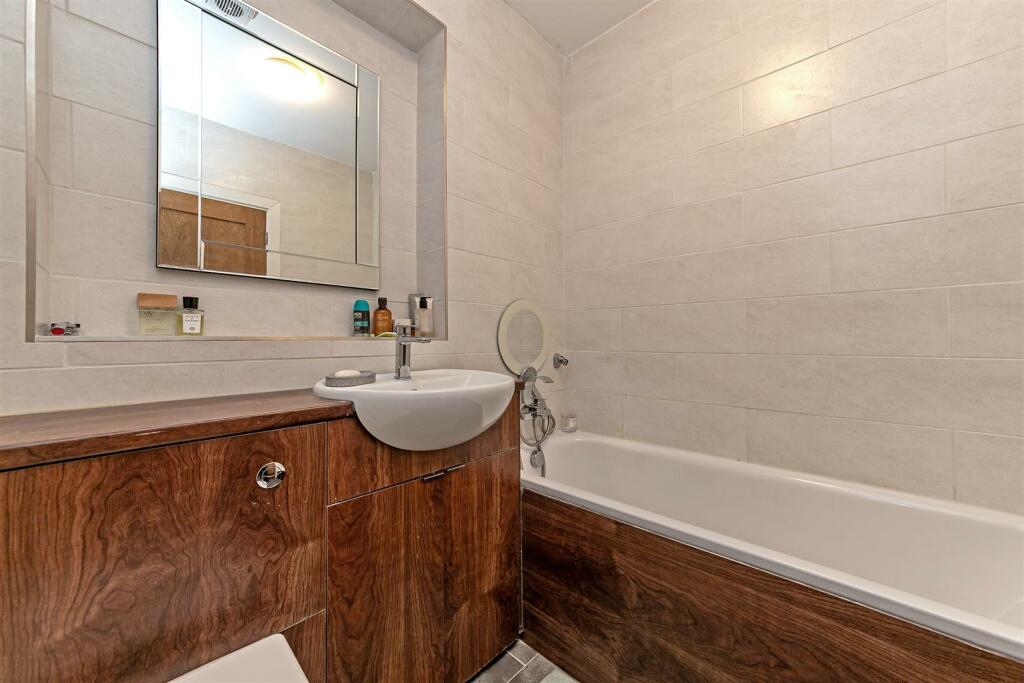 Additional image 21 of Pemberton Close, St. Albans