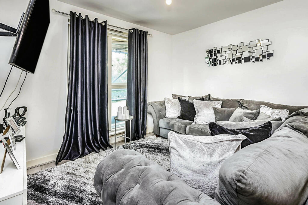 Additional image 3 of New Coventry Road, Birmingham