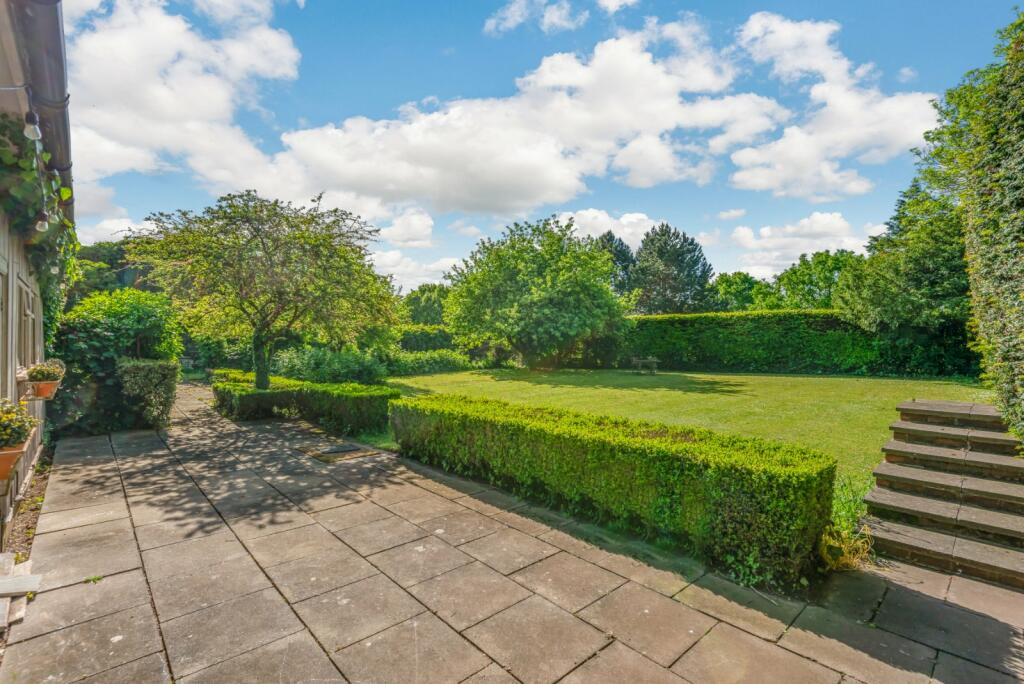 Additional image 19 of Sandridgebury Lane, Sandridgebury, St. Albans, Hertfordshire