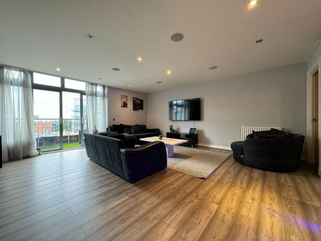 Additional image 18 of Penthouse Apartment, King Edwards Wharf, Birmingham, B16