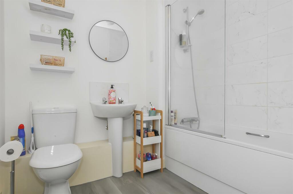 Additional image 10 of Redland Way, Bricket Wood, St Albans