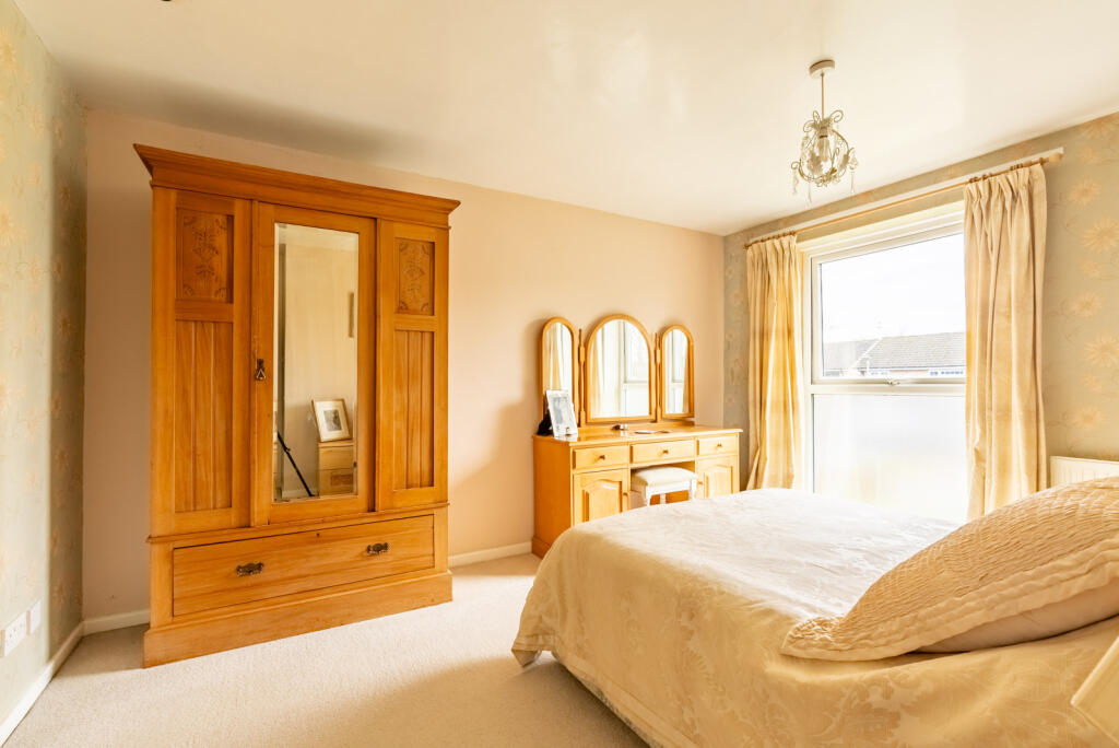 Additional image 8 of Maplefield, Park Street, St. Albans, Hertfordshire, AL2