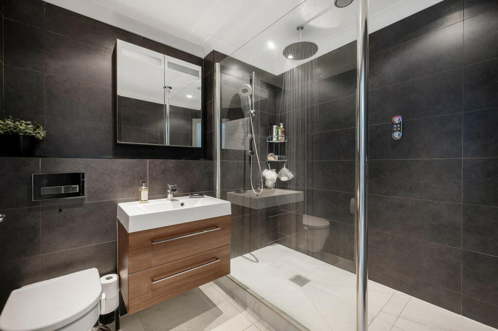 Additional image 32 of Symphony Court, Birmingham, West Midlands B16 8AD