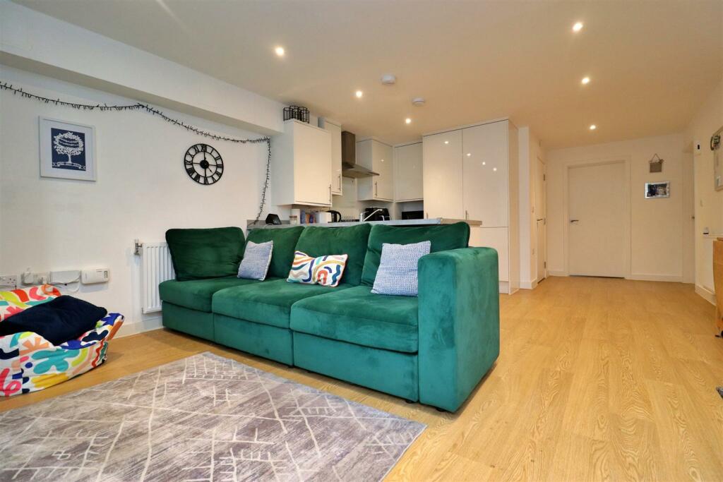 Additional image 2 of London Colney, St. Albans