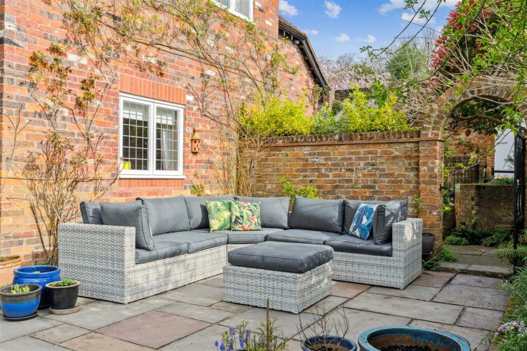 Additional image 25 of Fishpool Street, St. Albans, AL3