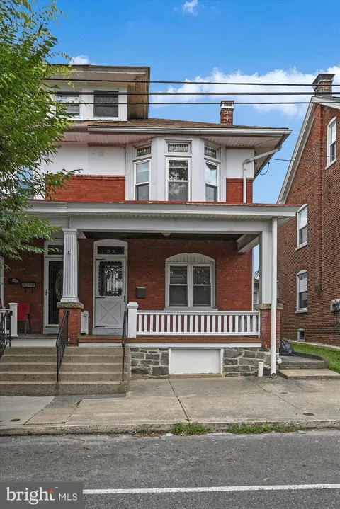 Primary image of 31 W 2nd Street, Pottstown, PA 19464