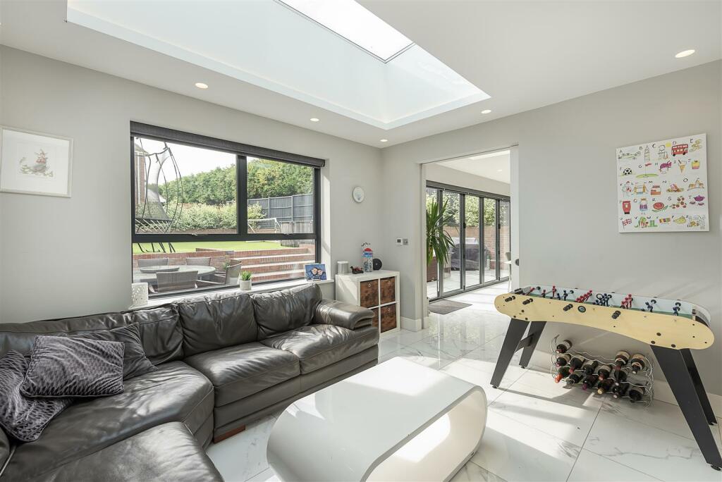 Additional image 4 of Ox Lane, Harpenden