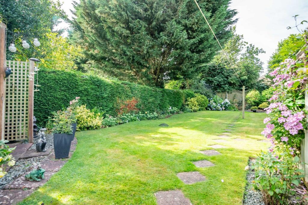 Additional image 3 of Snatchup, Redbourn, St. Albans, Hertfordshire, AL3