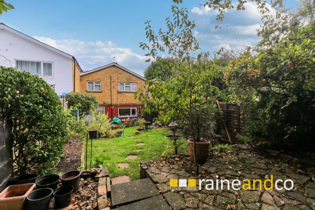 Additional image 14 of Bishops Rise, Hatfield