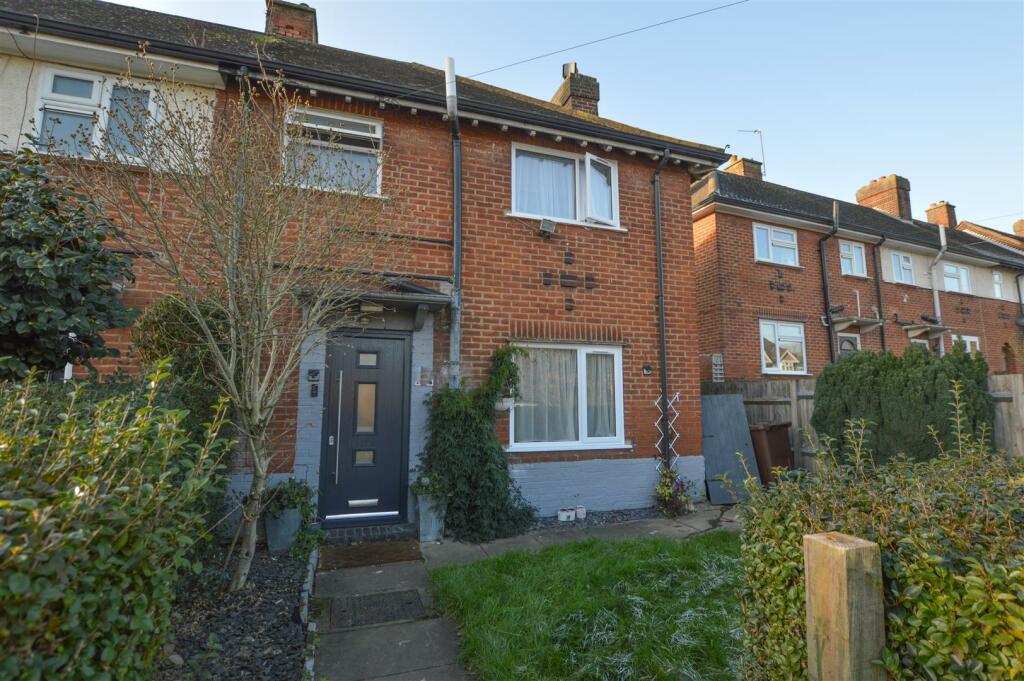 Alexander Road, London Colney, St. Albans