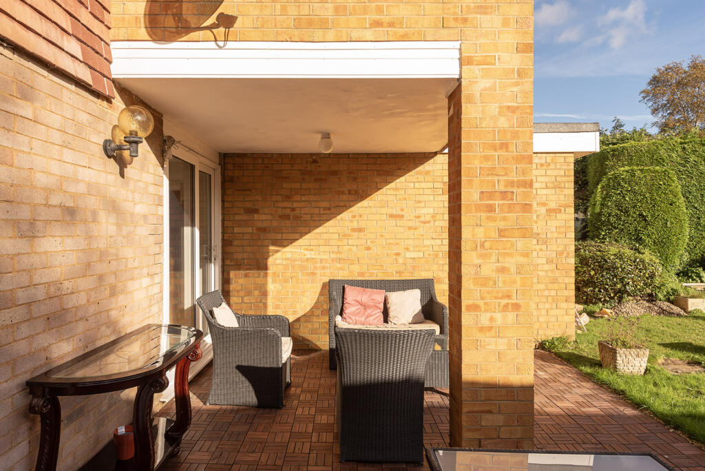 Additional image 15 of Blake Close, St. Albans, Hertfordshire, AL1