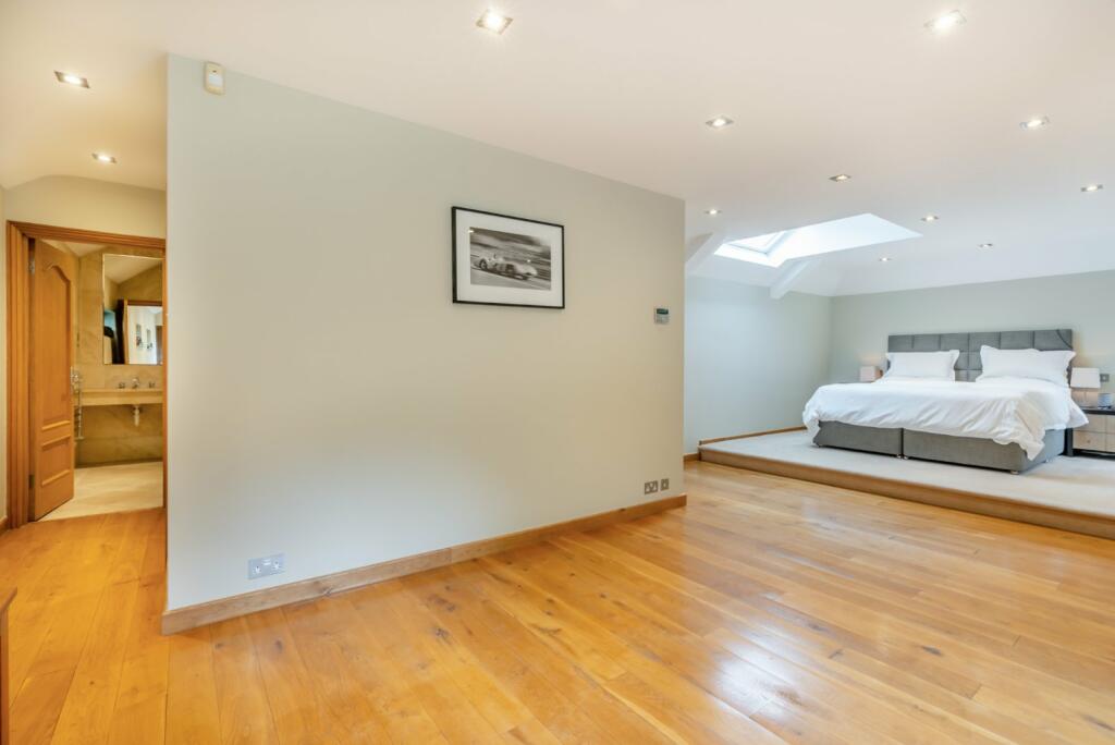 Additional image 15 of Park Street Lane, Park Street, St. Albans, Hertfordshire