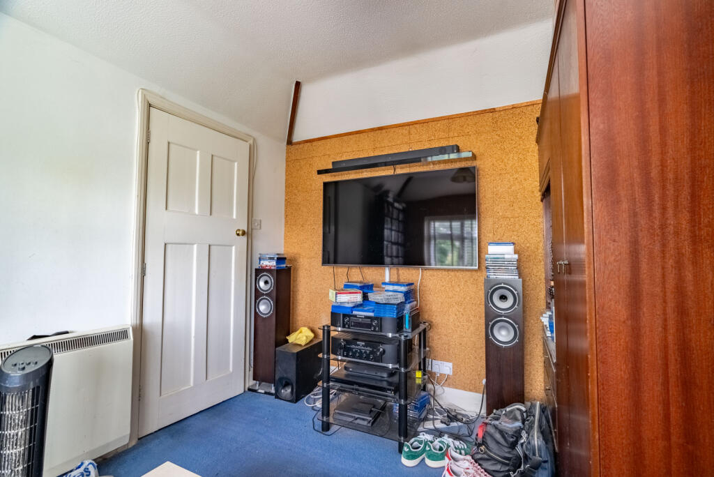 Additional image 10 of Leyland Avenue, St. Albans, Hertfordshire, AL1