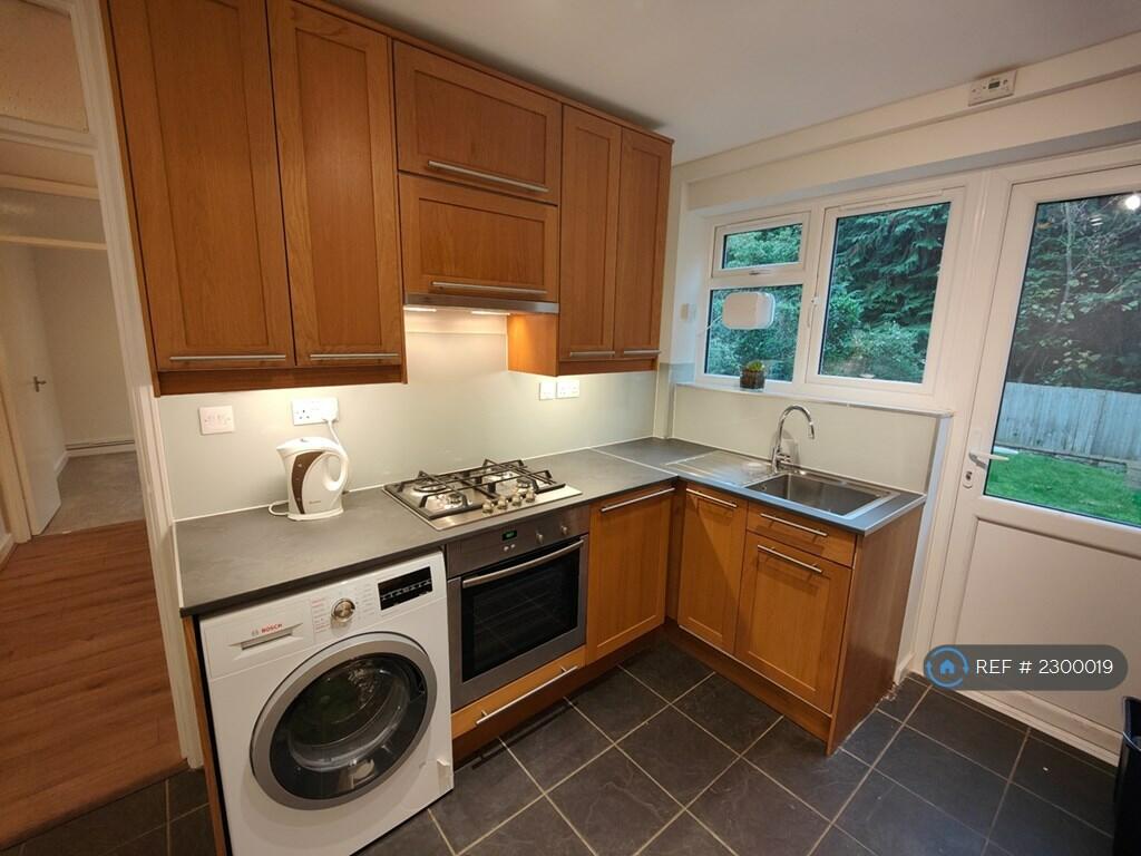 Additional image 16 of Charmouth Court, St. Albans, AL1