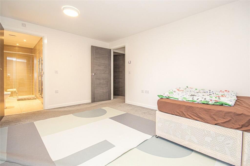 Additional image 6 of Queens Avenue, Welwyn Garden City, Hertfordshire