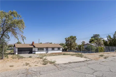 16195 Deeplake Avenue, Palmdale, CA 93591