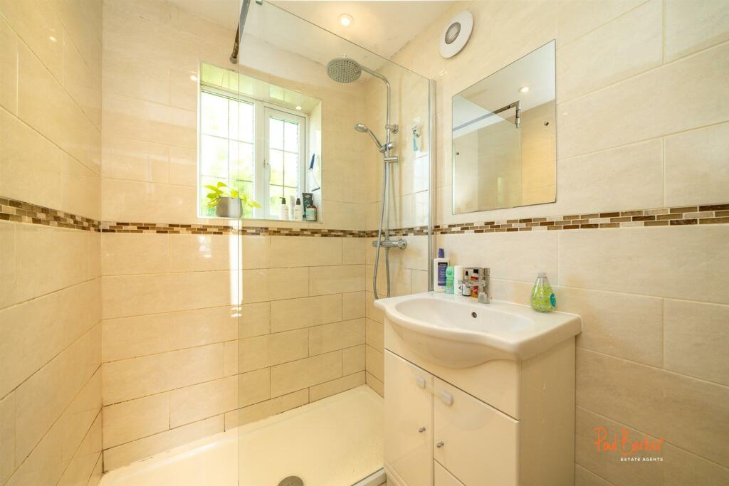 Additional image 18 of Waverley Road, St. Albans