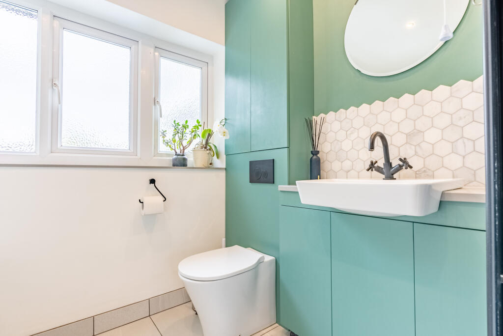 Additional image 16 of Drakes Drive, St. Albans, Hertfordshire, AL1