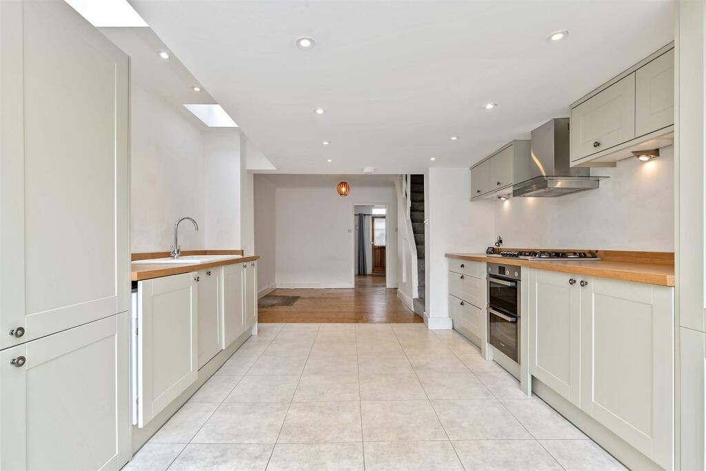 Additional image 5 of Cavendish Road, St. Albans