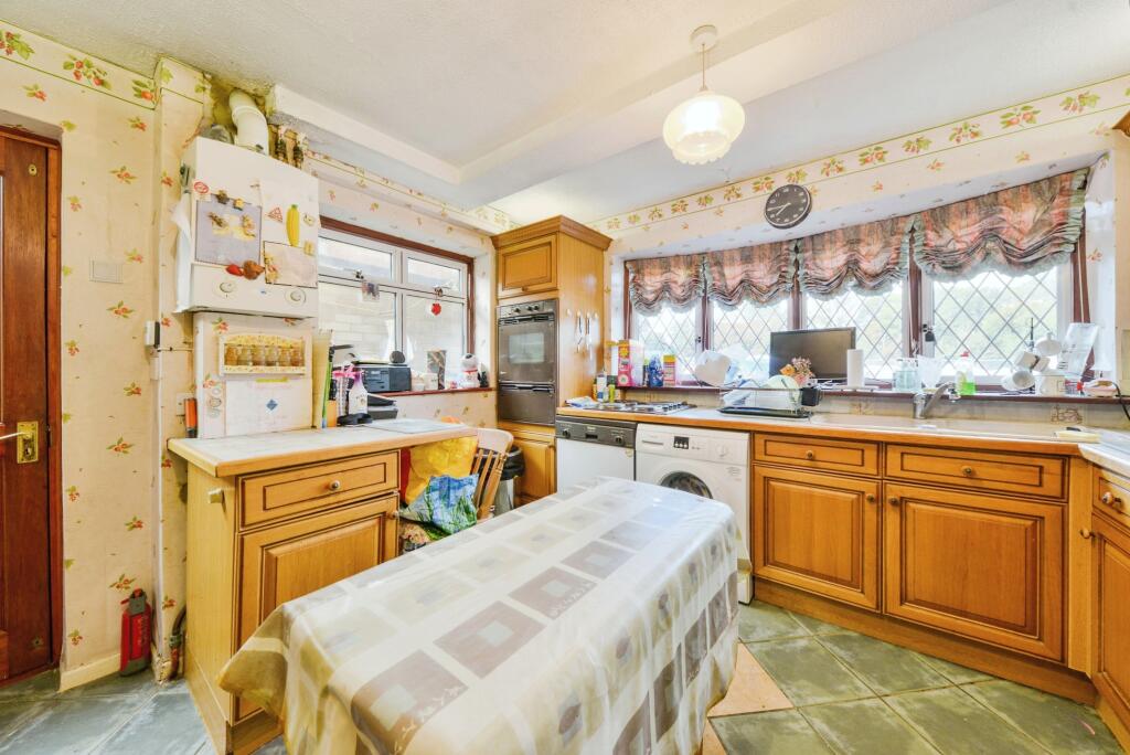 Additional image 6 of Orchard Drive, St. Albans, AL2