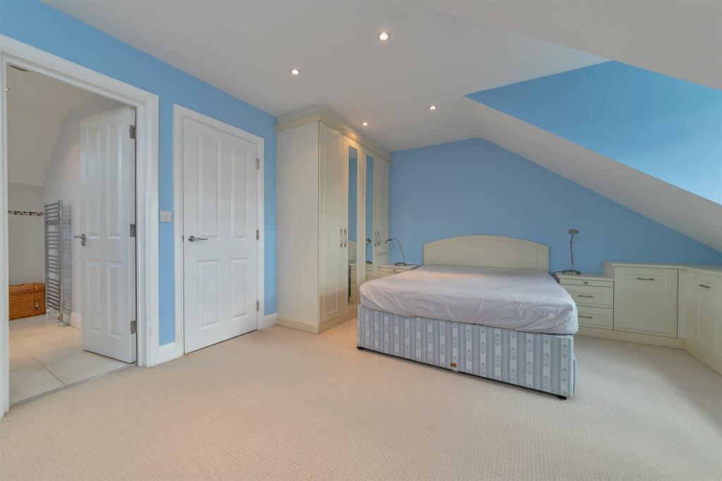 Additional image 15 of Homewood Road, St. Albans