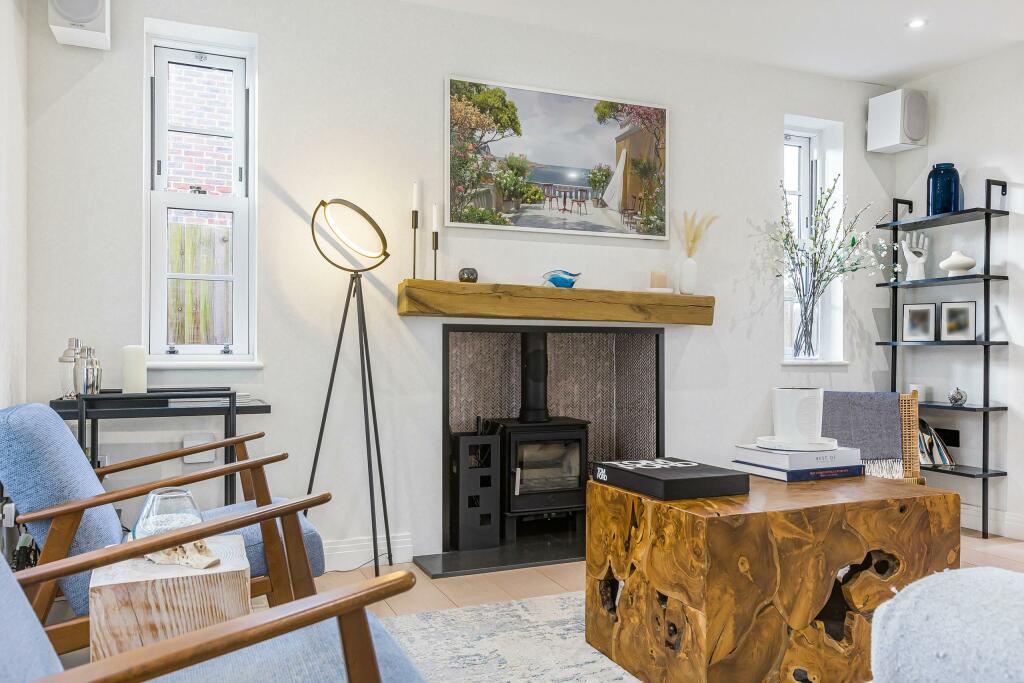 Additional image 38 of Lake View, Frogmore, AL2