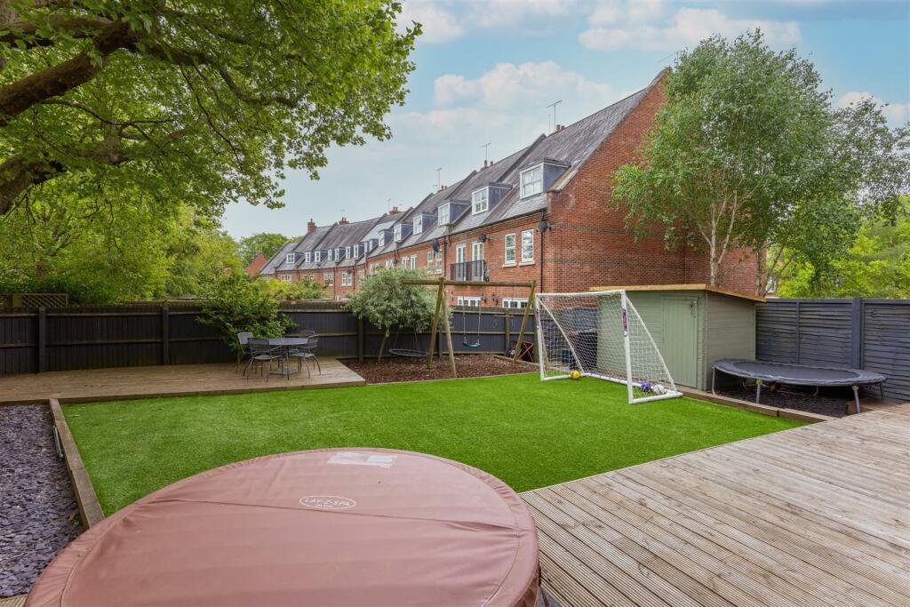 Additional image 8 of Boyes Crescent, Napsbury Park, St Albans