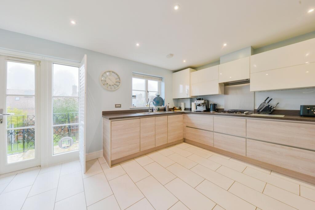 Additional image 3 of Humbers Hoe, St. Albans, AL3