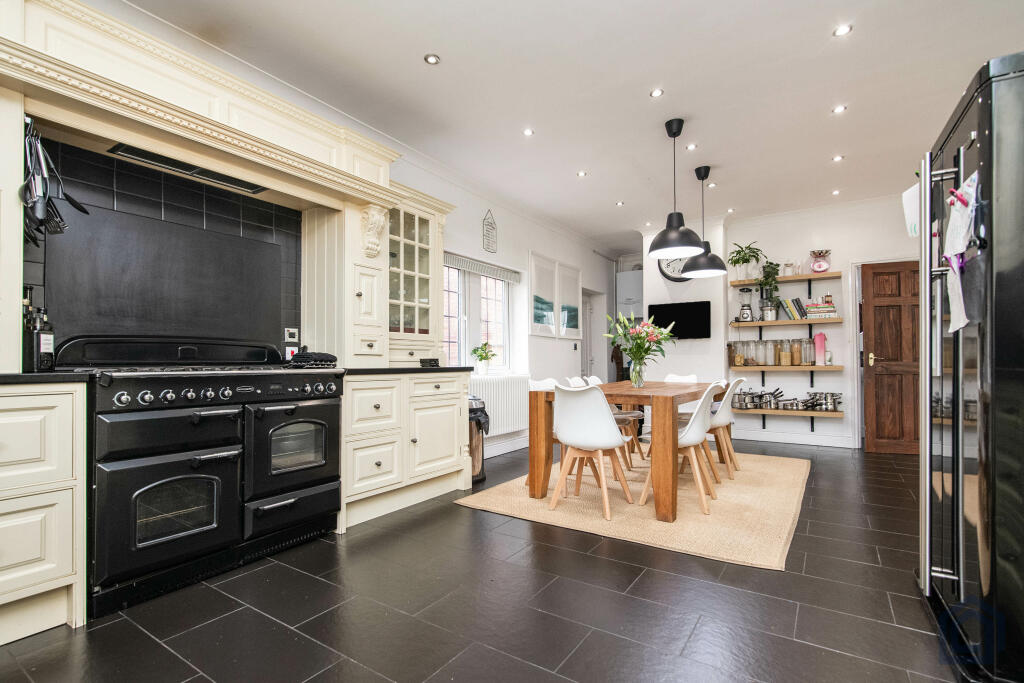 Additional image 15 of West Drive, Handsworth Wood, B20