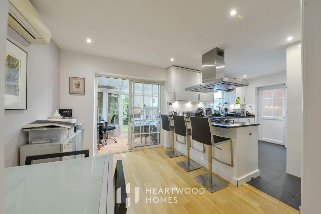 Additional image 21 of Ashdales, St. Albans, AL1 2RB