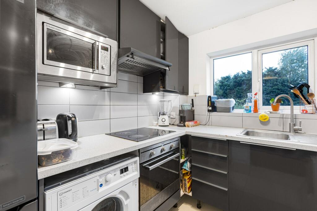 Additional image 14 of Abbots Park, St Albans, AL1