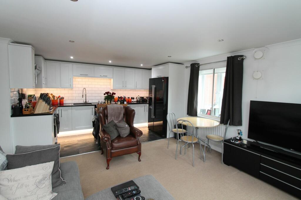 Additional image 2 of North Drive, Hatfield, AL9