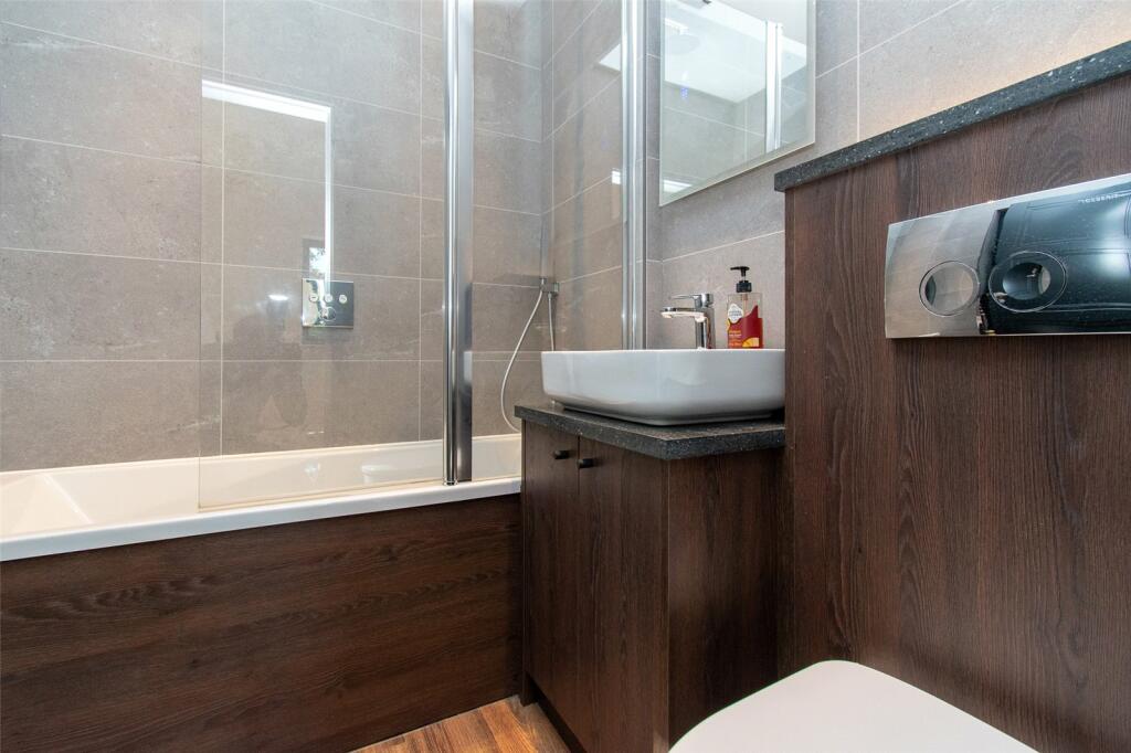 Additional image 22 of Park Street Lane, Park Street, St. Albans, Hertfordshire, AL2