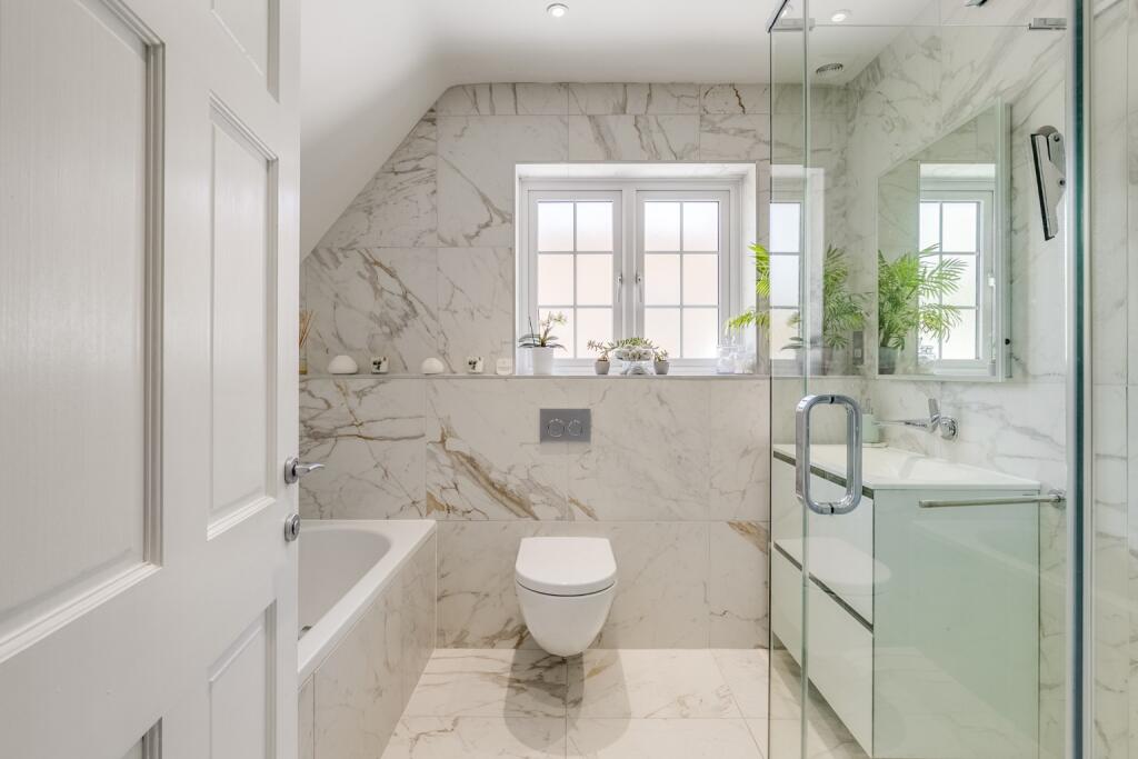 Additional image 24 of Dellcott Close, West Side, Welwyn Garden City, Hertfordshire, AL8