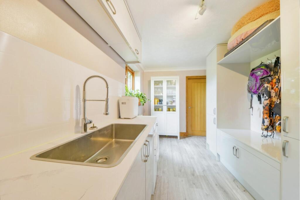 Additional image 8 of Honeymead, Welwyn, AL6