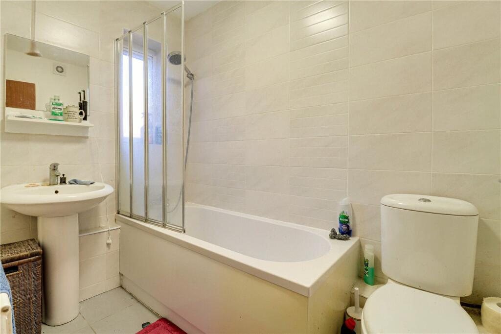 Additional image 6 of The Putterills, Harpenden, Hertfordshire, AL5