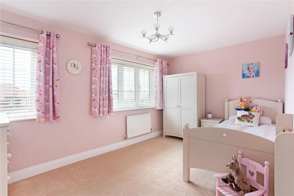 Additional image 12 of Mortimer Crescent, Kings Park, St. Albans, AL3