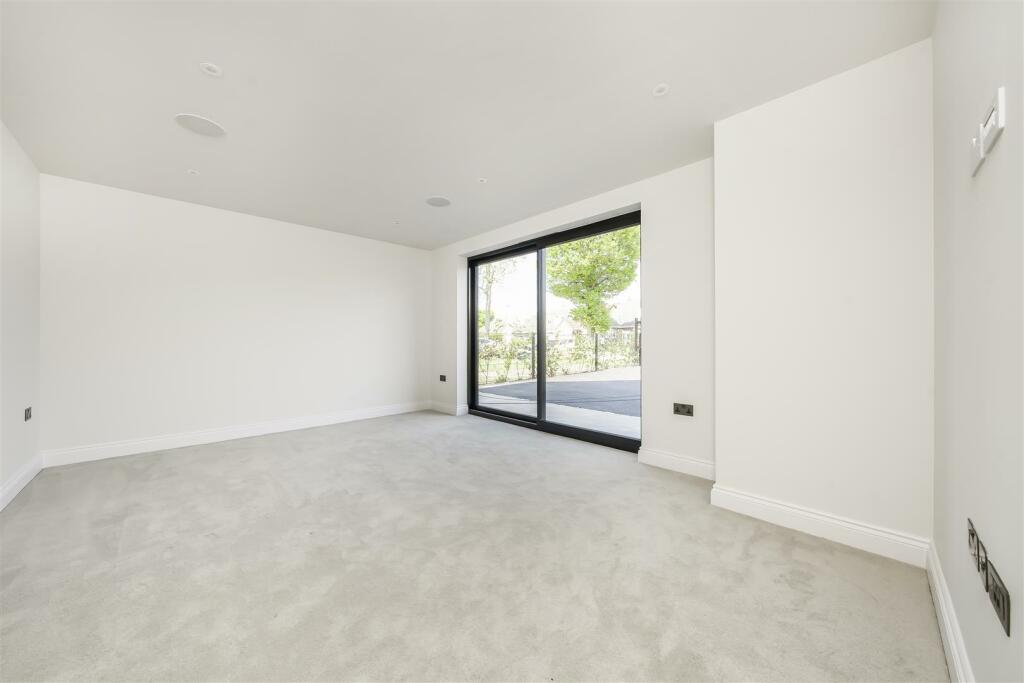 Additional image 4 of The Meads, Bricket Wood, St. Albans
